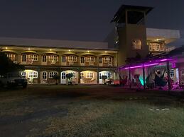 HOTEL ROYAL CHATEAU