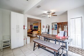 Miami Vacation Home 4 bedroom Parking.