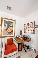 Miami Vacation Home 4 bedroom Parking.