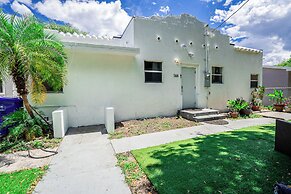 Miami Vacation Home 4 bedroom Parking.