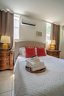 Miami Vacation Home 4 bedroom Parking.