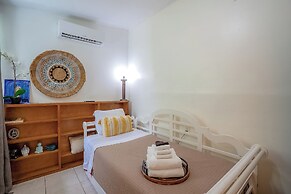 Miami Vacation Home 4 bedroom Parking.