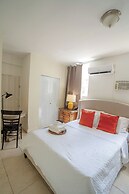 Miami Vacation Home 4 bedroom Parking.