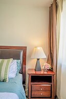 Miami Vacation Home 4 bedroom Parking.