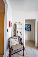 Miami Vacation Home 4 bedroom Parking.