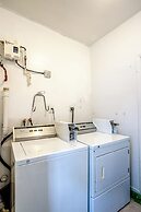 Miami Vacation Home 4 bedroom Parking.