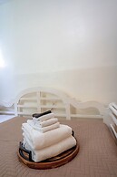 Miami Vacation Home 4 bedroom Parking.