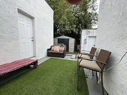 Miami Vacation Home 4 bedroom Parking.