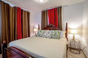 Miami Vacation Home 4 bedroom Parking.