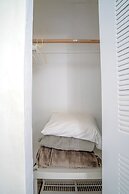 Miami Vacation Home 4 bedroom Parking.