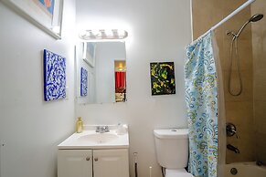 Miami Vacation Home 4 bedroom Parking.