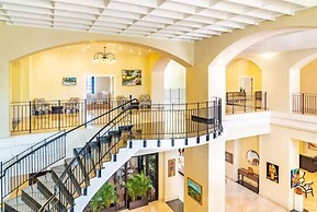 Luxury 1-bed Apartment in Montego Bay