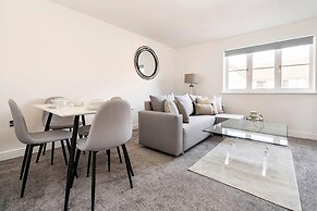 Immaculate 2-bed Apartment in Welwyn Garden City