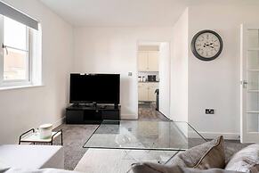 Immaculate 2-bed Apartment in Welwyn Garden City