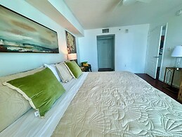 Miami Brickell unit Balcony Pool 1 pkg