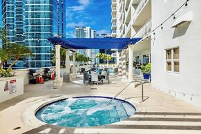 Miami Brickell unit Balcony Pool 1 pkg