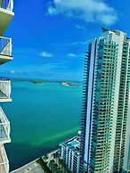 Miami Brickell unit Balcony Pool 1 pkg