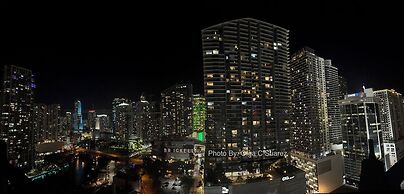 Miami Brickell unit Balcony Pool 1 pkg