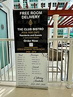 Miami Brickell unit Balcony Pool 1 pkg