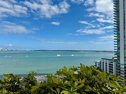 Miami Brickell unit Balcony Pool 1 pkg
