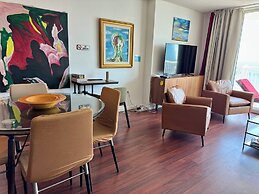 Miami Brickell unit Balcony Pool 1 pkg