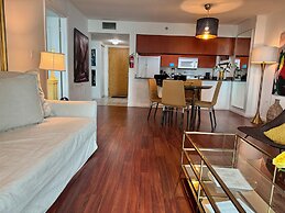 Miami Brickell unit Balcony Pool 1 pkg