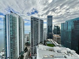 Miami Brickell unit Balcony Pool 1 pkg