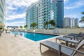 Miami Brickell unit Balcony Pool 1 pkg