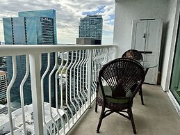 Miami Brickell unit Balcony Pool 1 pkg