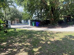 Miami Townhouse with Patio Gazebo
