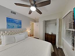 Miami Townhouse with Patio Gazebo