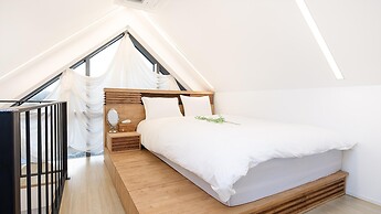 Jeju Geunalohu Pension