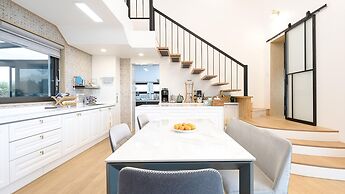 Jeju Geunalohu Pension