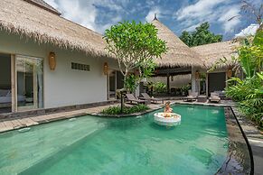 Brand New Luxury 3BR Villa Ethnic Ubud 3