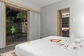 Brand New Luxury 3BR Villa Ethnic Ubud 3