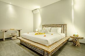Brand New Luxury 3BR Villa Ethnic Ubud 3