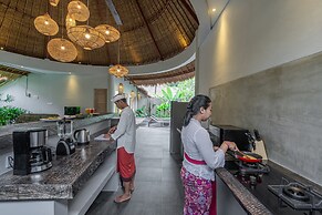 Brand New Luxury 3BR Villa Ethnic Ubud 3