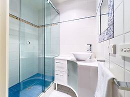 Classic Hampton Retreat