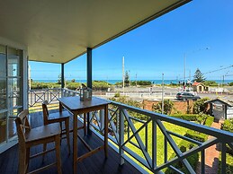 Classic Hampton Retreat