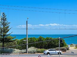 Classic Hampton Retreat