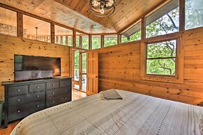 Lakefront Glass House Cabin w/ Mountain Views!