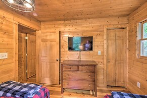 Lakefront Glass House Cabin w/ Mountain Views!