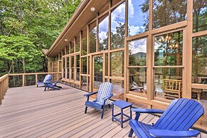 Lakefront Glass House Cabin w/ Mountain Views!