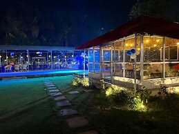 Green Leaf Cafe And Home Stay