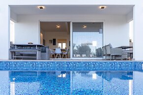 Amethyst Nevelo Quality Villas