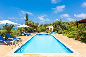 Villa Erato in Nea Dimmata