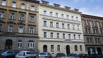 Apartment CONTINENTS by Train & Bus st.