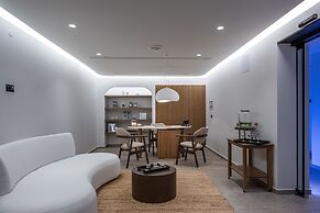 Noble Hotel Suites - Adults Only