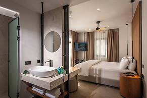Noble Hotel Suites - Adults Only