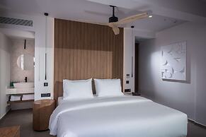 Noble Hotel Suites - Adults Only